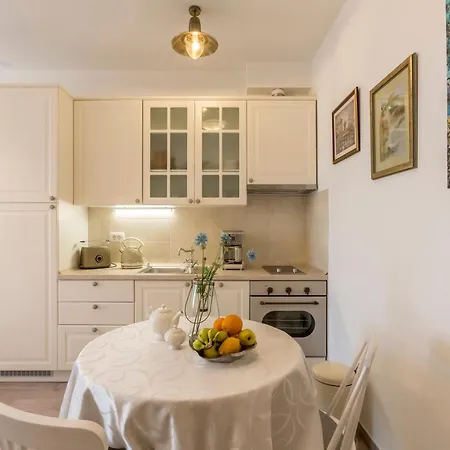 Apartman Belo Horizonte, With Pool & Sea View