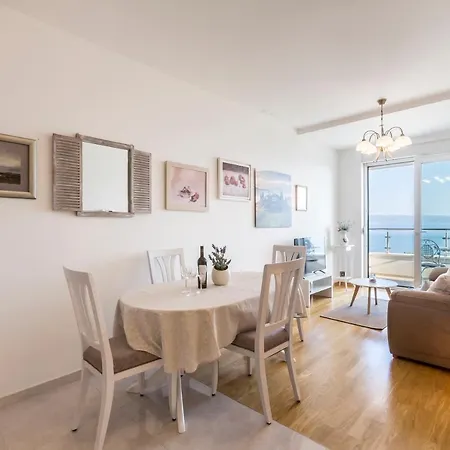 Apartman Belo Horizonte, With Pool & Sea View *