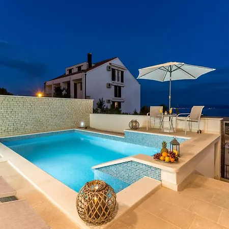 Apartman Belo Horizonte, With Pool & Sea View