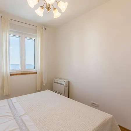Apartman Belo Horizonte, With Pool & Sea View Split