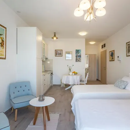 Apartman Belo Horizonte, With Pool & Sea View