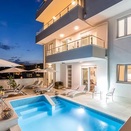 Luxury Horizonte With Swimming Pool *