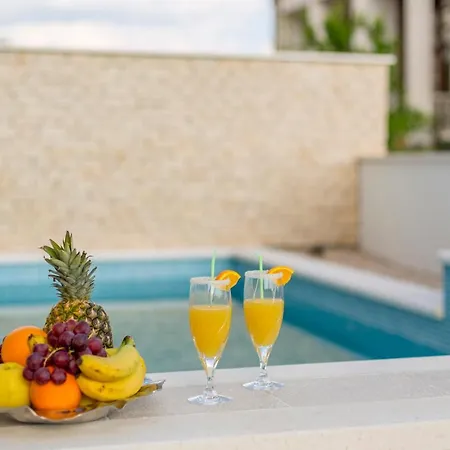 Luxury Horizonte With Swimming Pool Apartment
