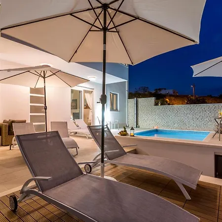 Luxury Horizonte With Swimming Pool Apartment