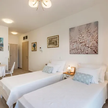 Luxury Horizonte With Swimming Pool *