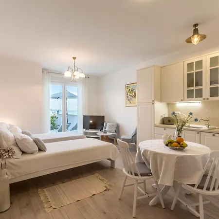 Luxury Horizonte With Swimming Pool Сплит