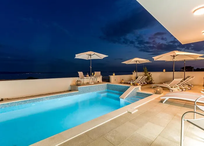 Luxury Horizonte With Swimming Pool Apartment